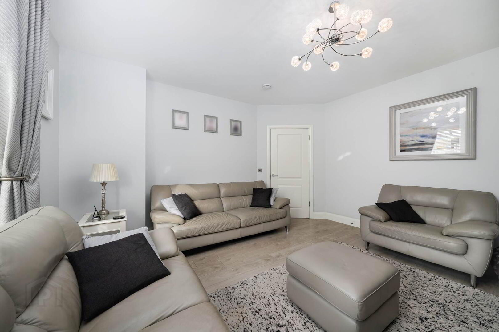 13 Castlechurch Avenue 7 of 30