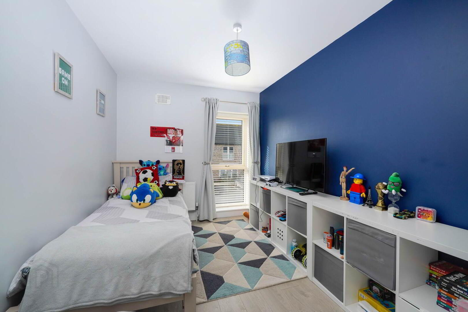 13 Castlechurch Avenue 16 of 30