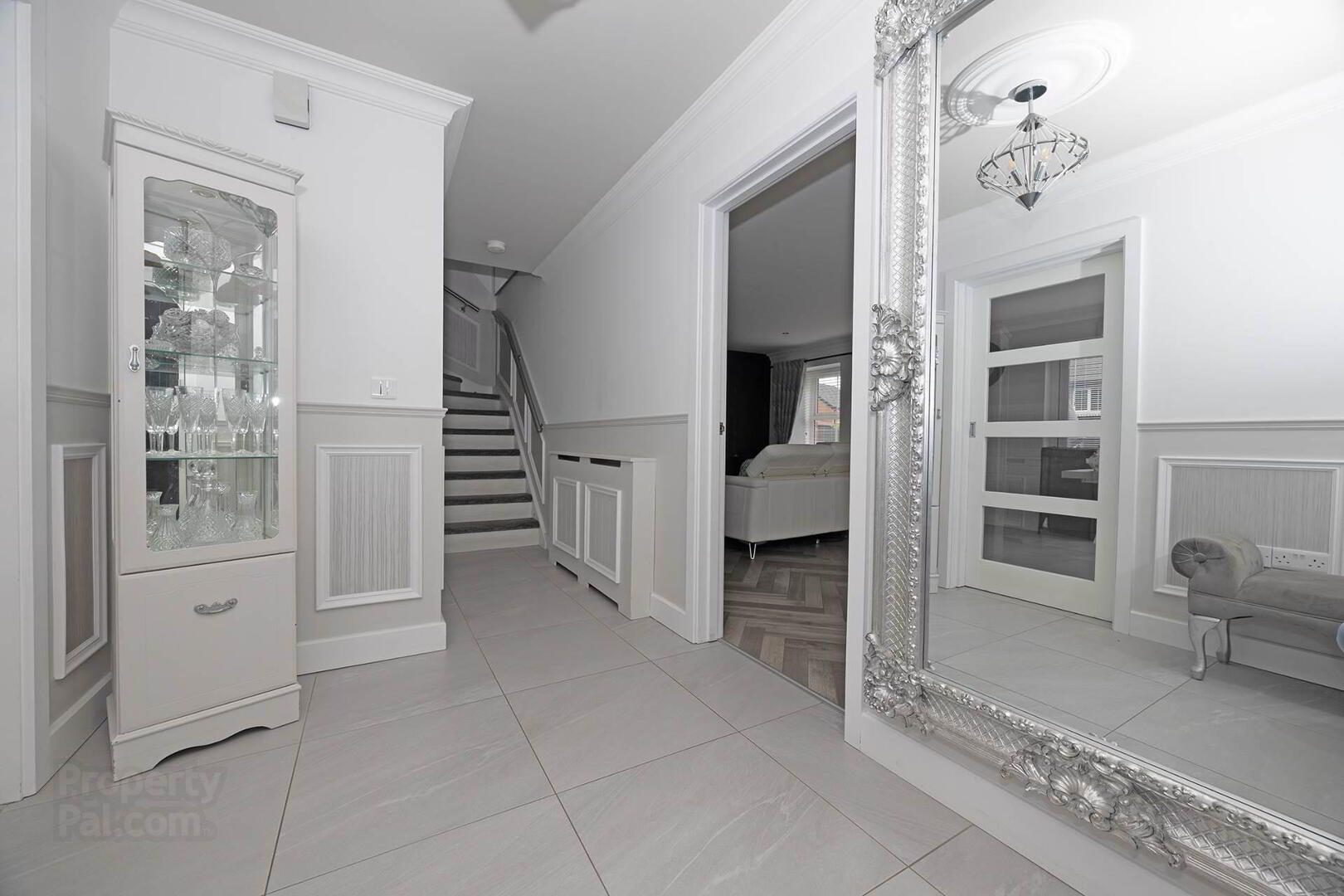 346 Belvedere Manor 3 of 25