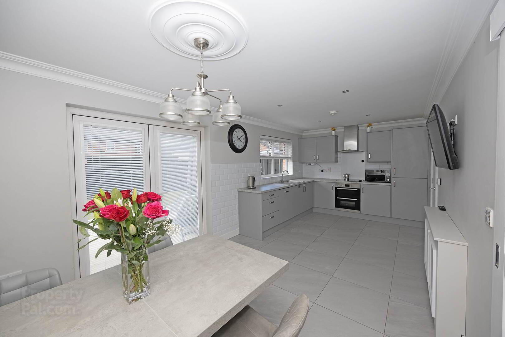 346 Belvedere Manor 11 of 25