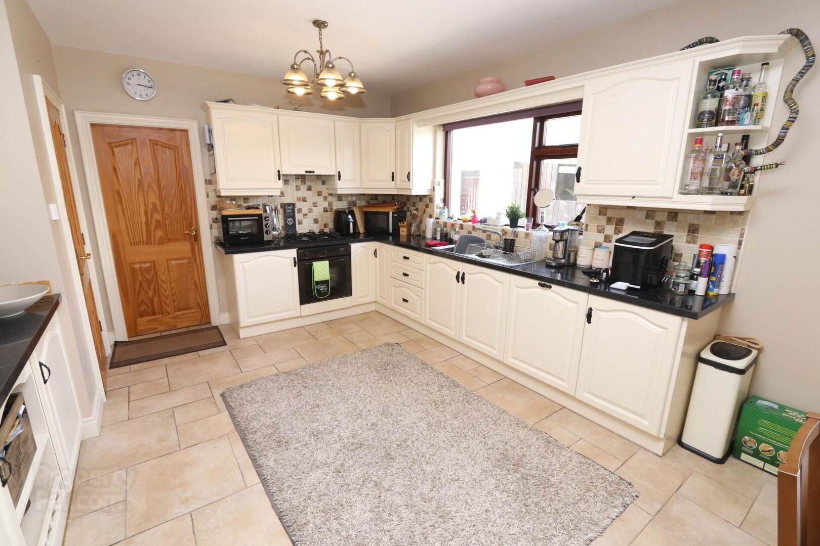 85 Dromore Road 6 of 35