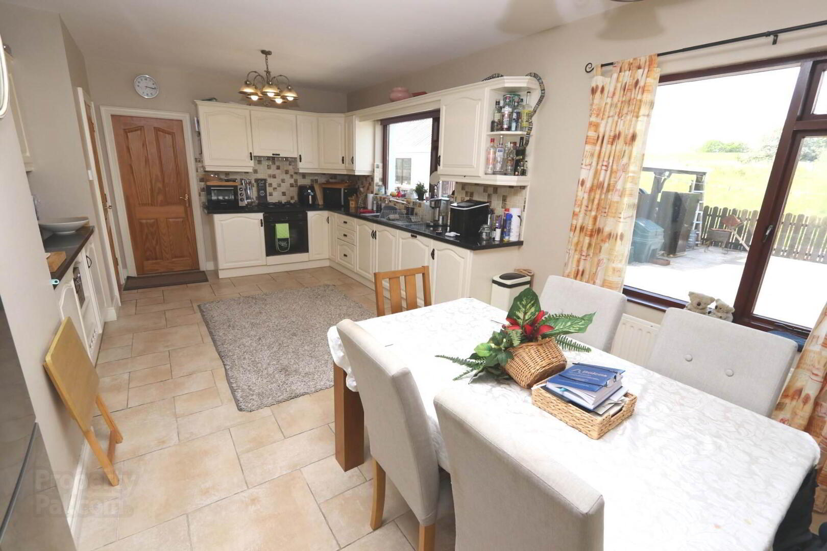 85 Dromore Road 7 of 35