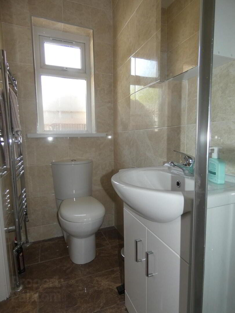 4 Castlehill Crescent 12 of 20