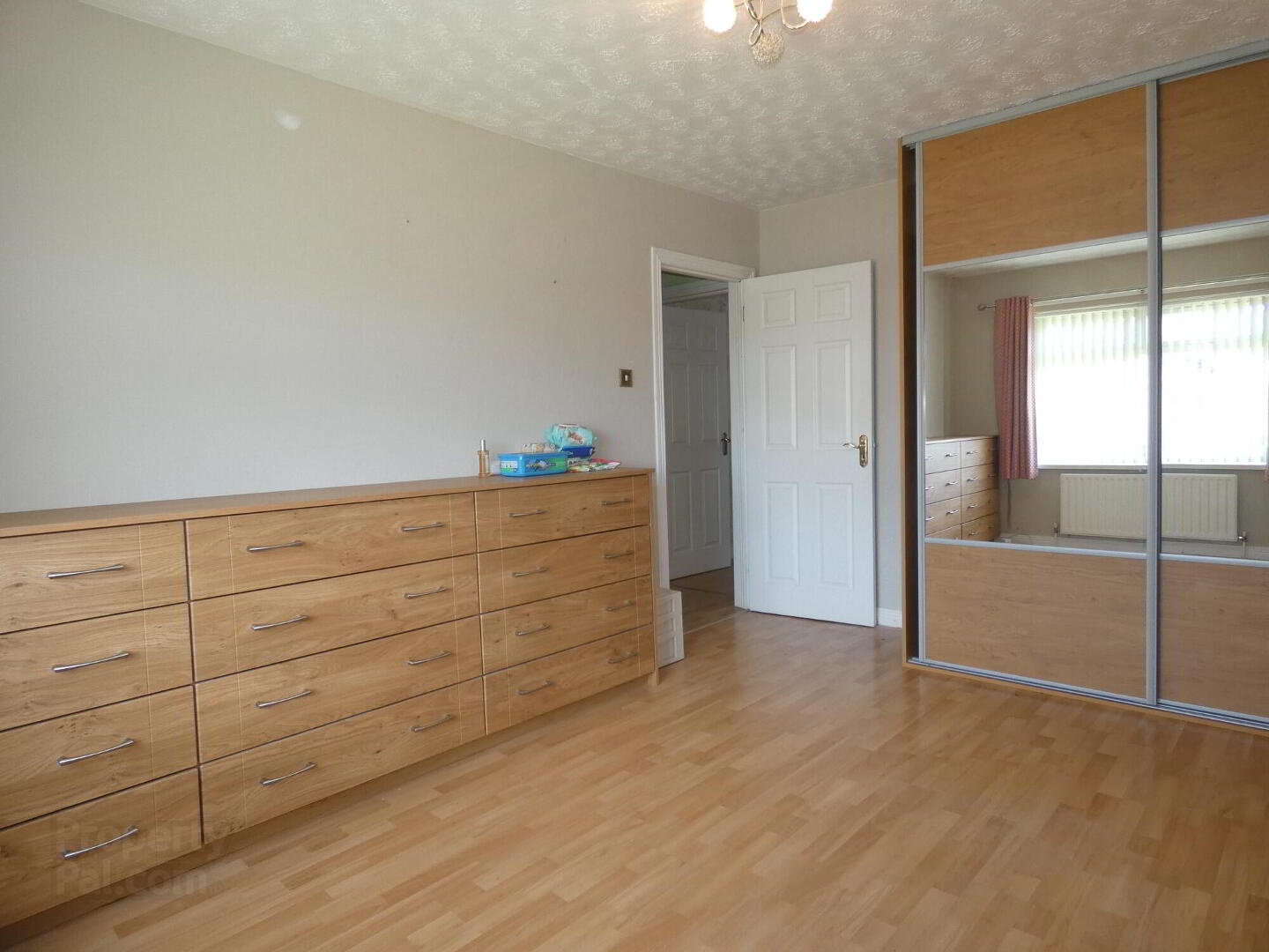 4 Castlehill Crescent 14 of 20