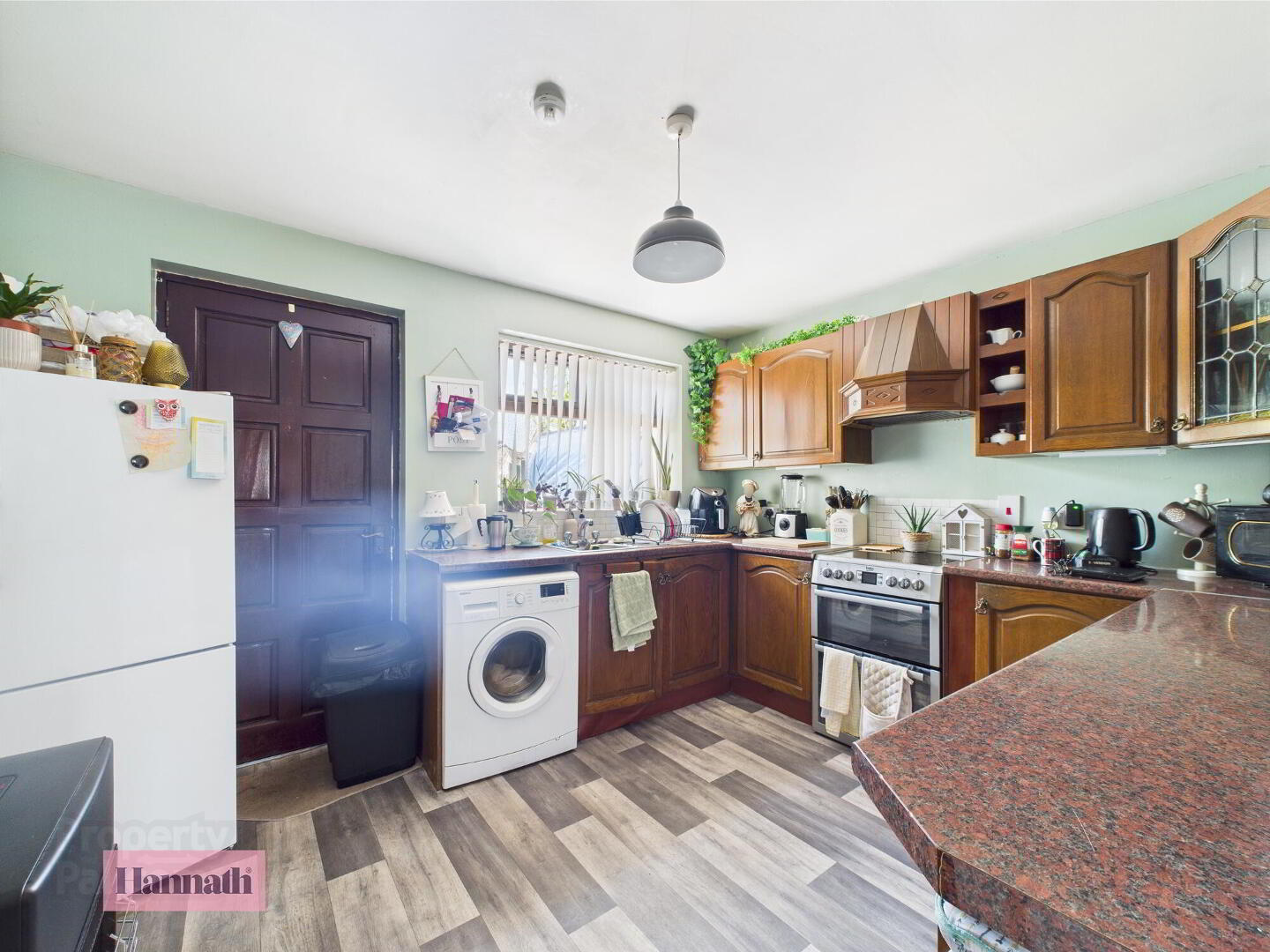 86 Shankill Street 5 of 13