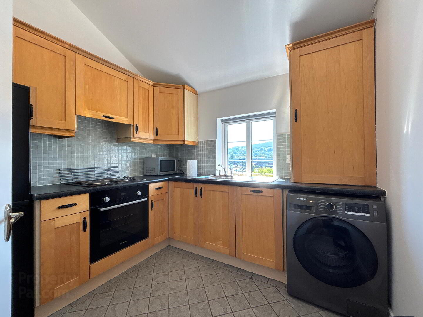 Apartment 8 Sliabh Na Mban Mews 3 of 16