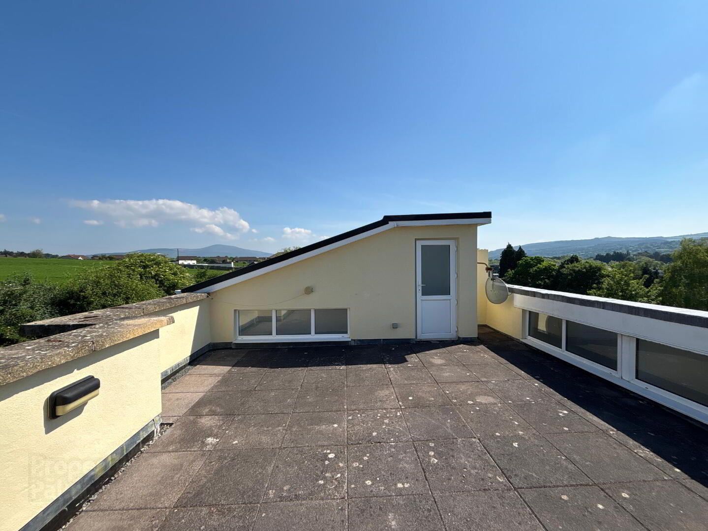Apartment 8 Sliabh Na Mban Mews 16 of 16