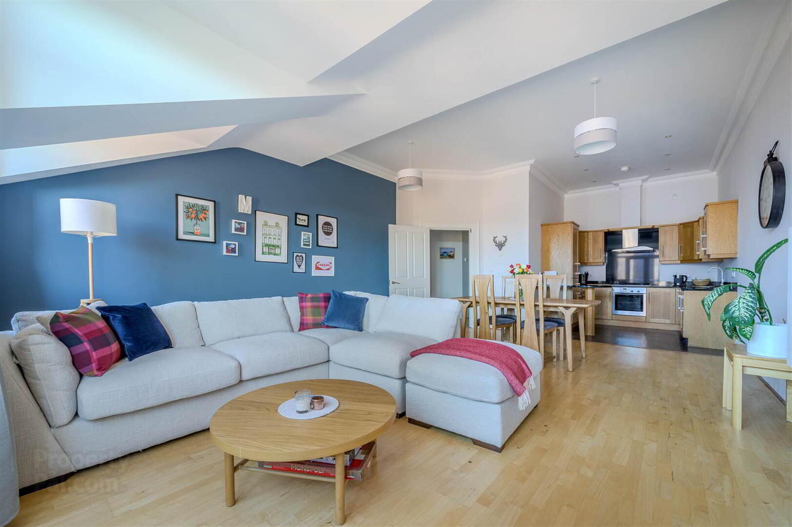 Apt 14 16, Annadale Avenue 9 of 16