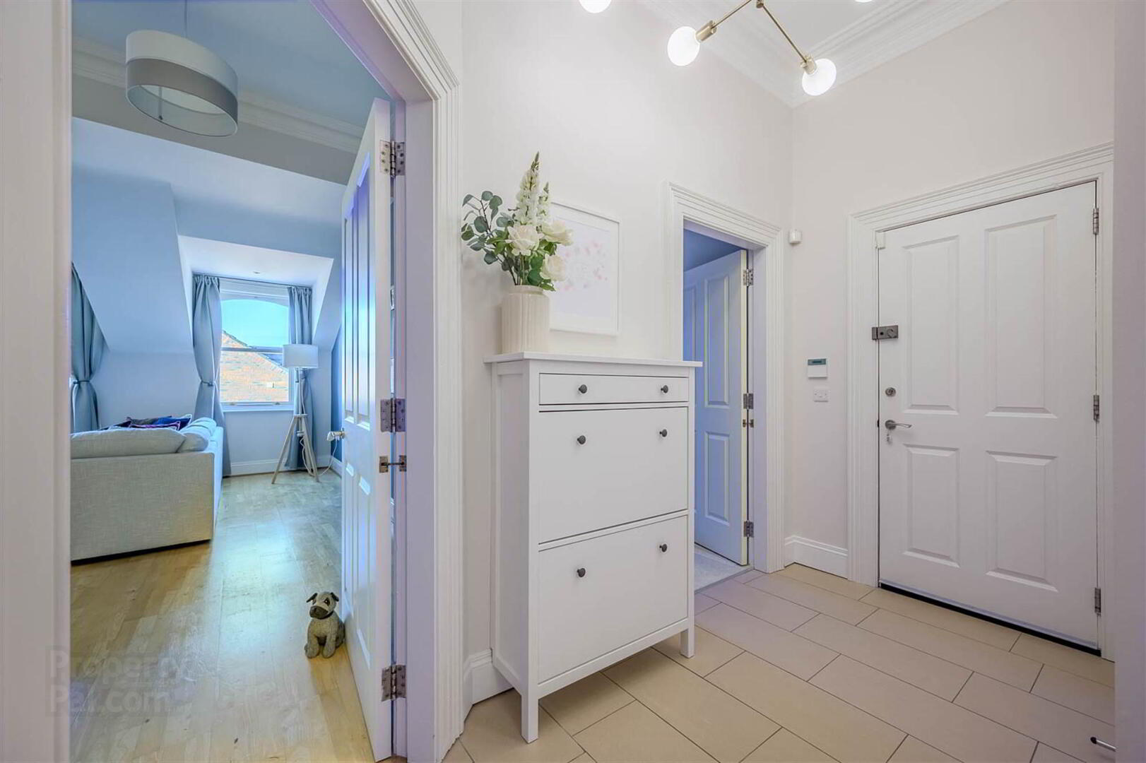 Apt 14 16, Annadale Avenue 6 of 16