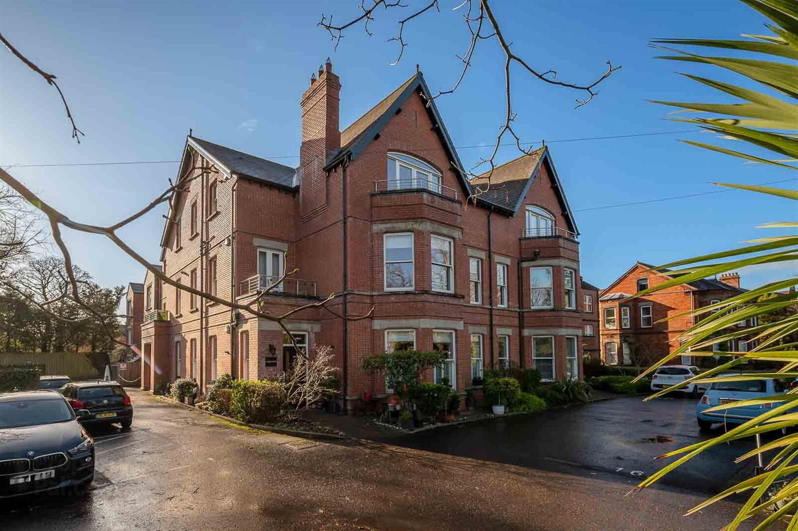 Apt 14 16, Annadale Avenue 1 of 16