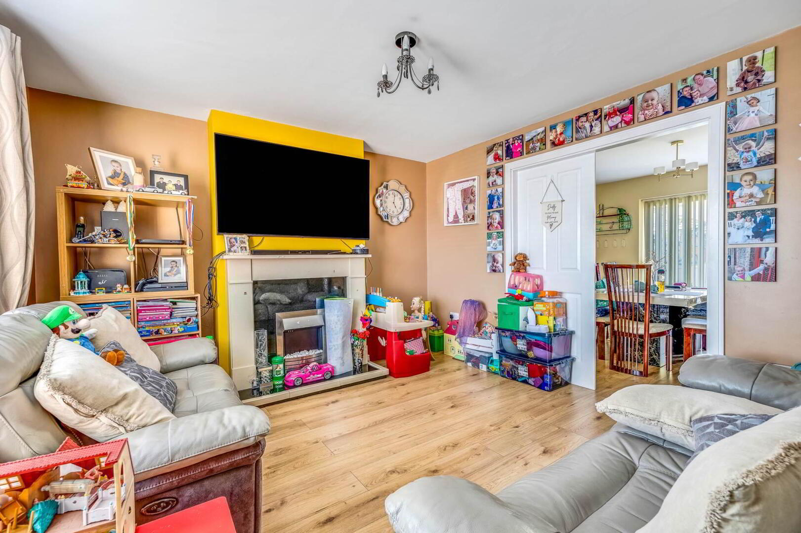 8 Heathfield Drive 3 of 15