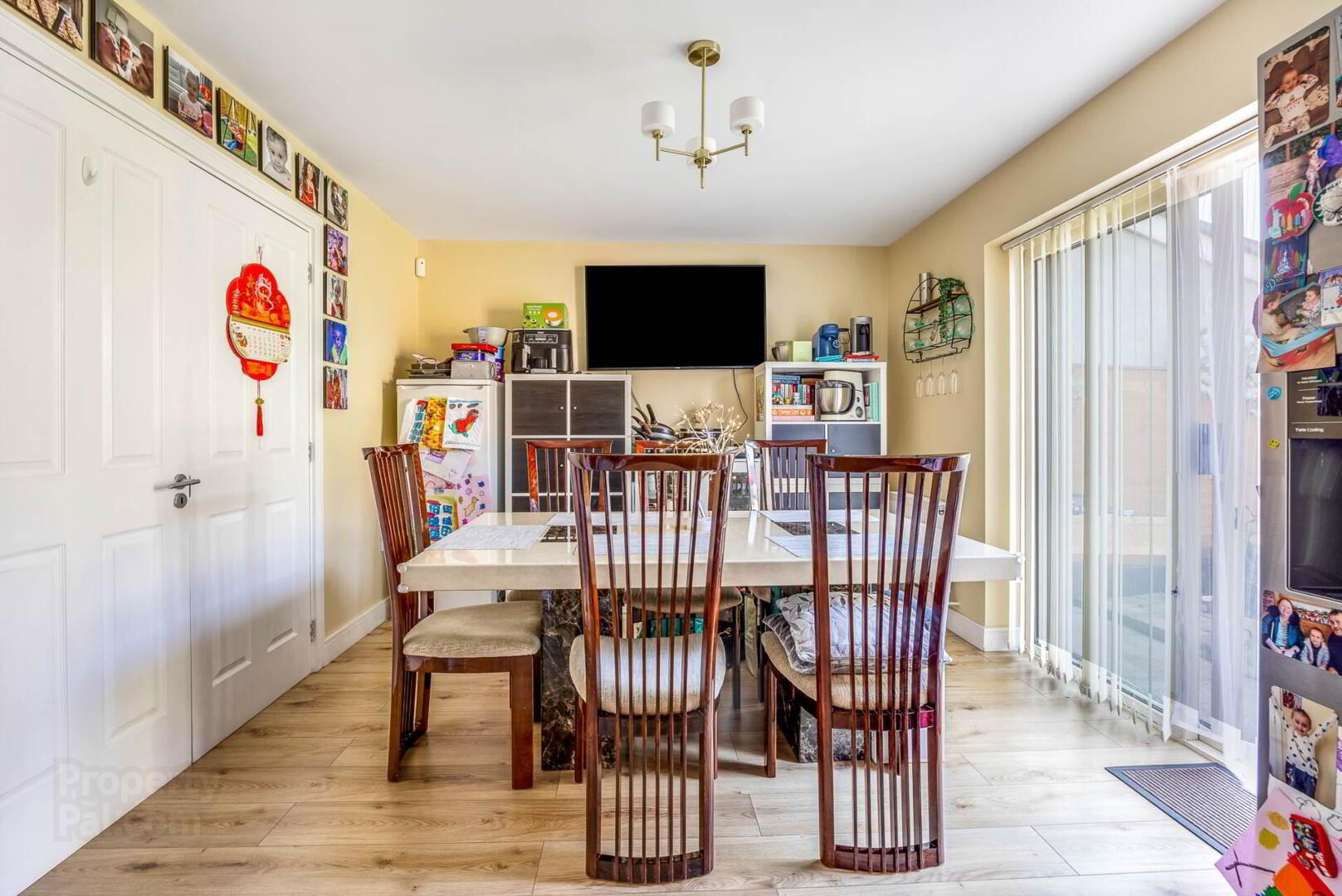 8 Heathfield Drive 5 of 15