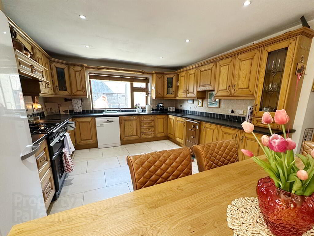 Tullyhappy House, 253 Old Armagh Road 3 of 17