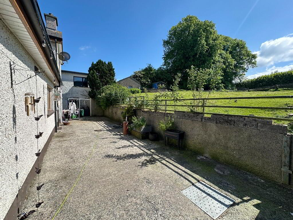 Tullyhappy House, 253 Old Armagh Road 15 of 17
