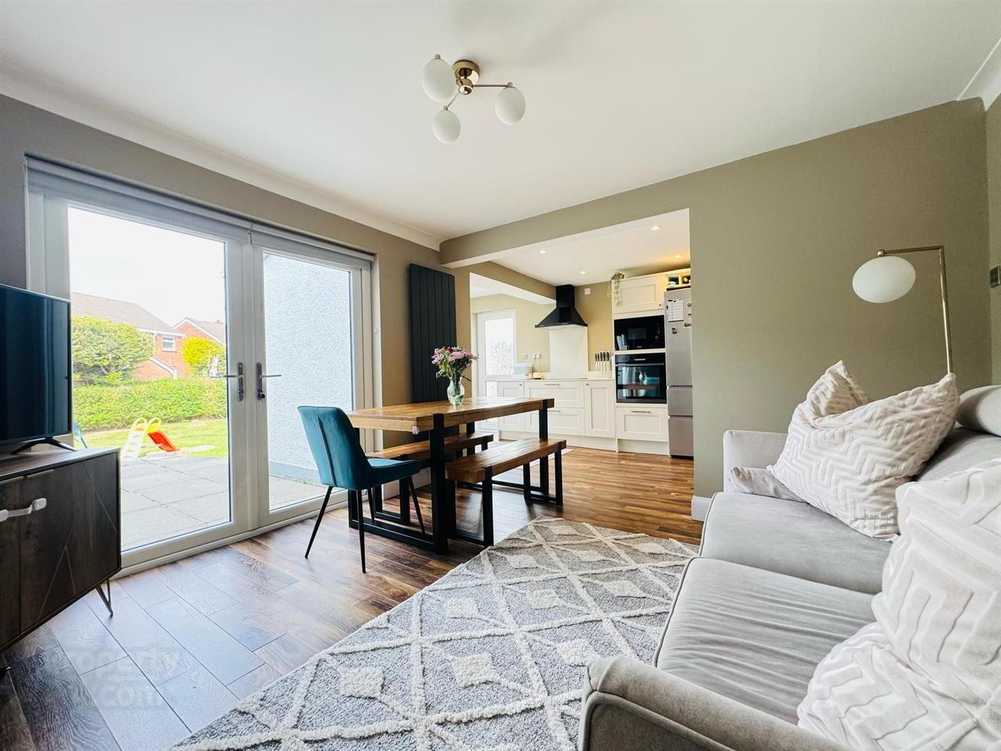 7 Swanston Road North 8 of 28