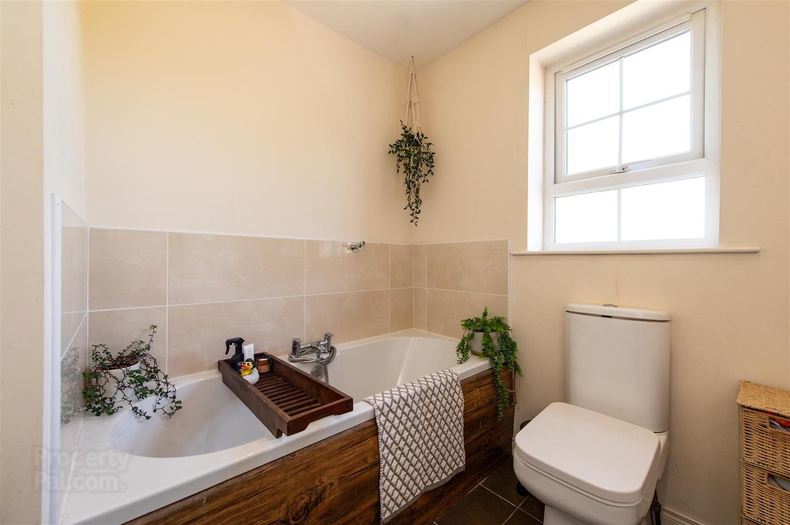 165 Summerhill 21 of 26