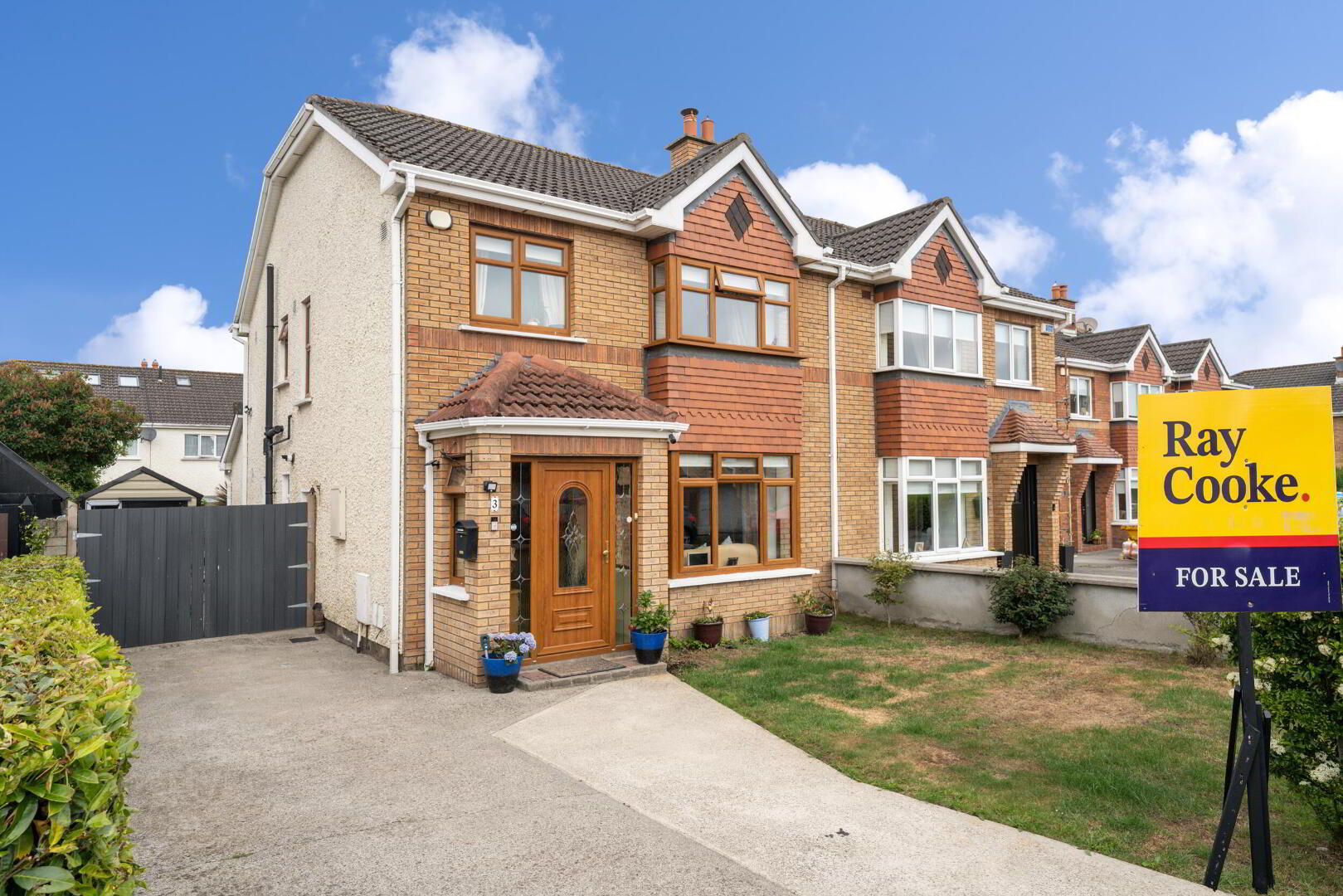 3 Tullyhall Crescent 1 of 32