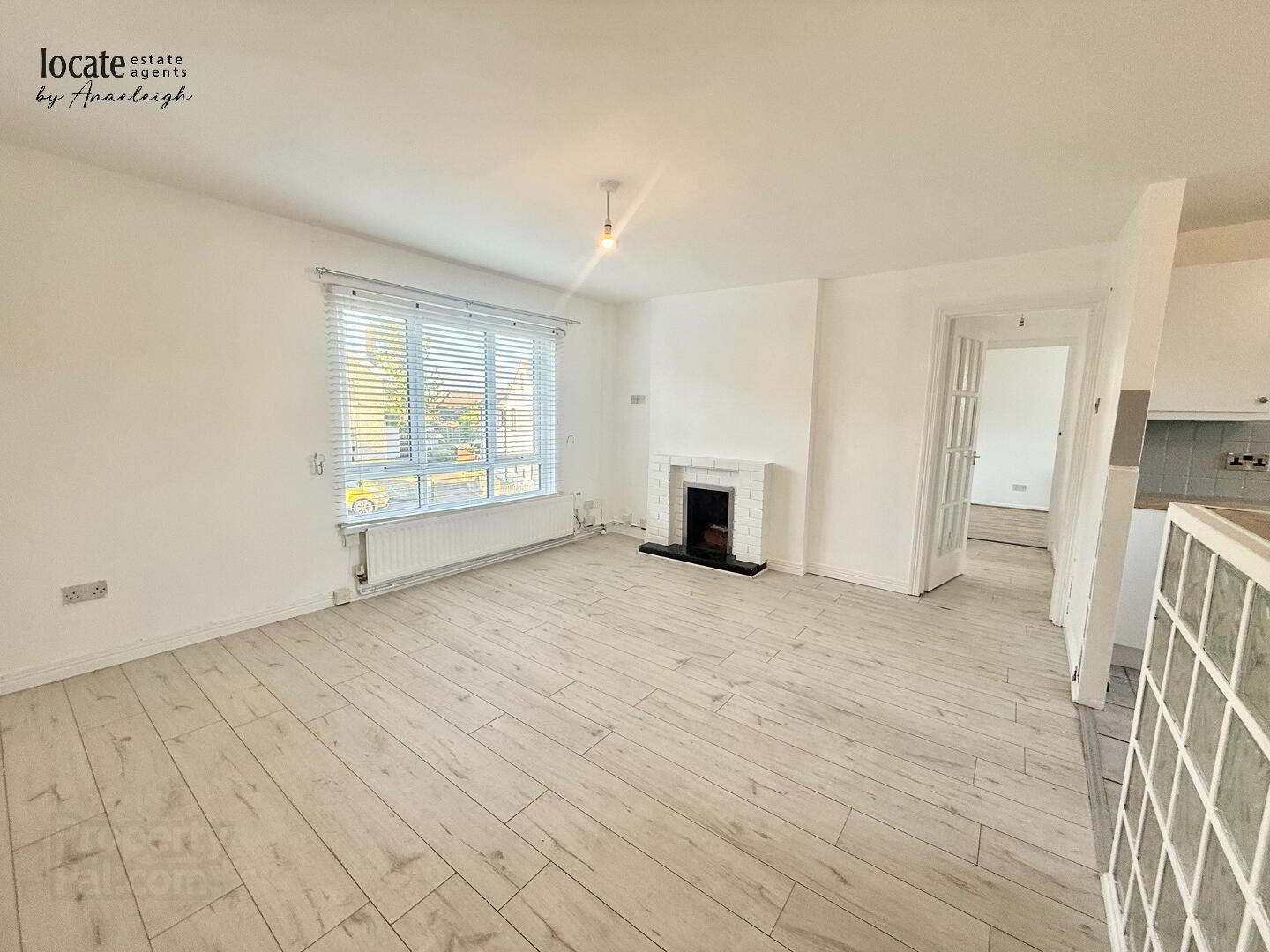 1b Gartan Square 4 of 12