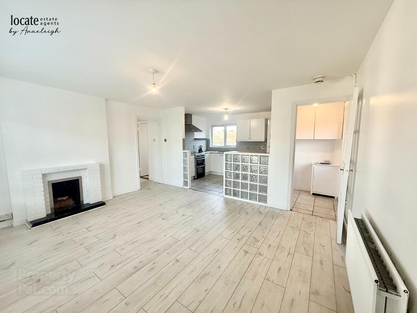 1b Gartan Square 5 of 12