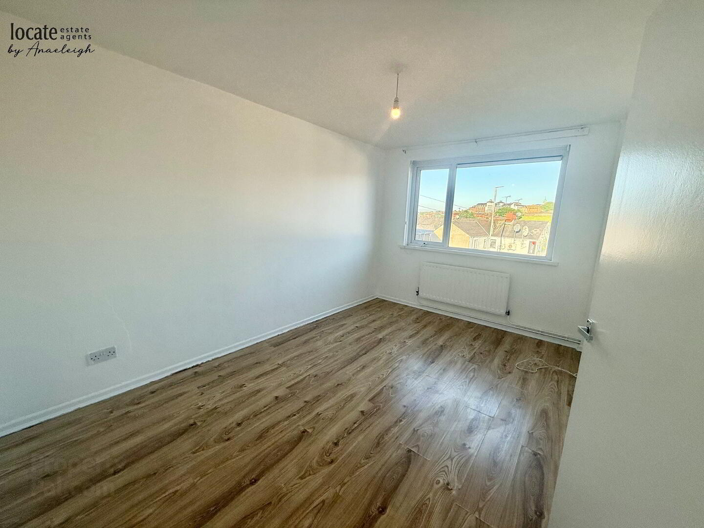 1b Gartan Square 9 of 12