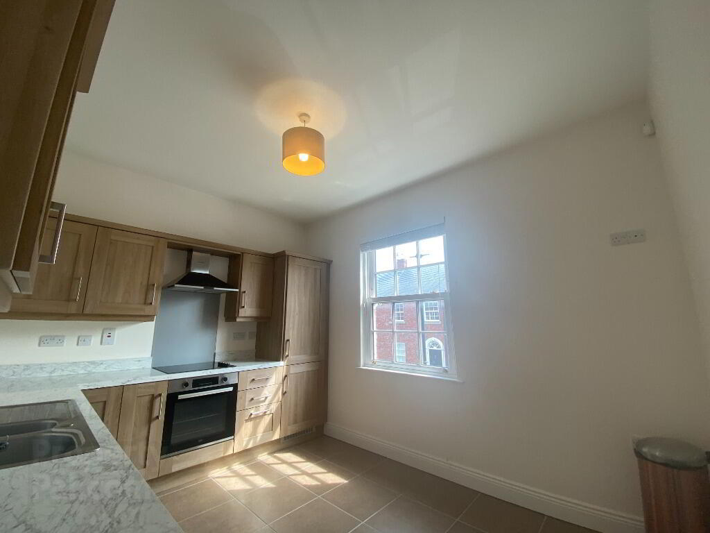 12 Breton Road 8 of 14