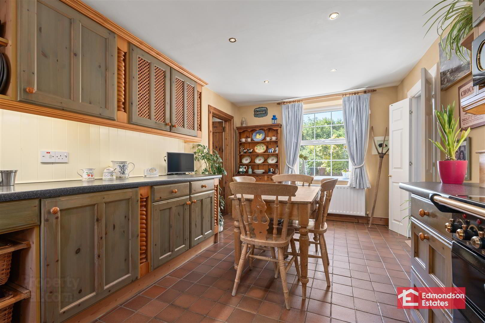 19 Tildarg Road 14 of 47
