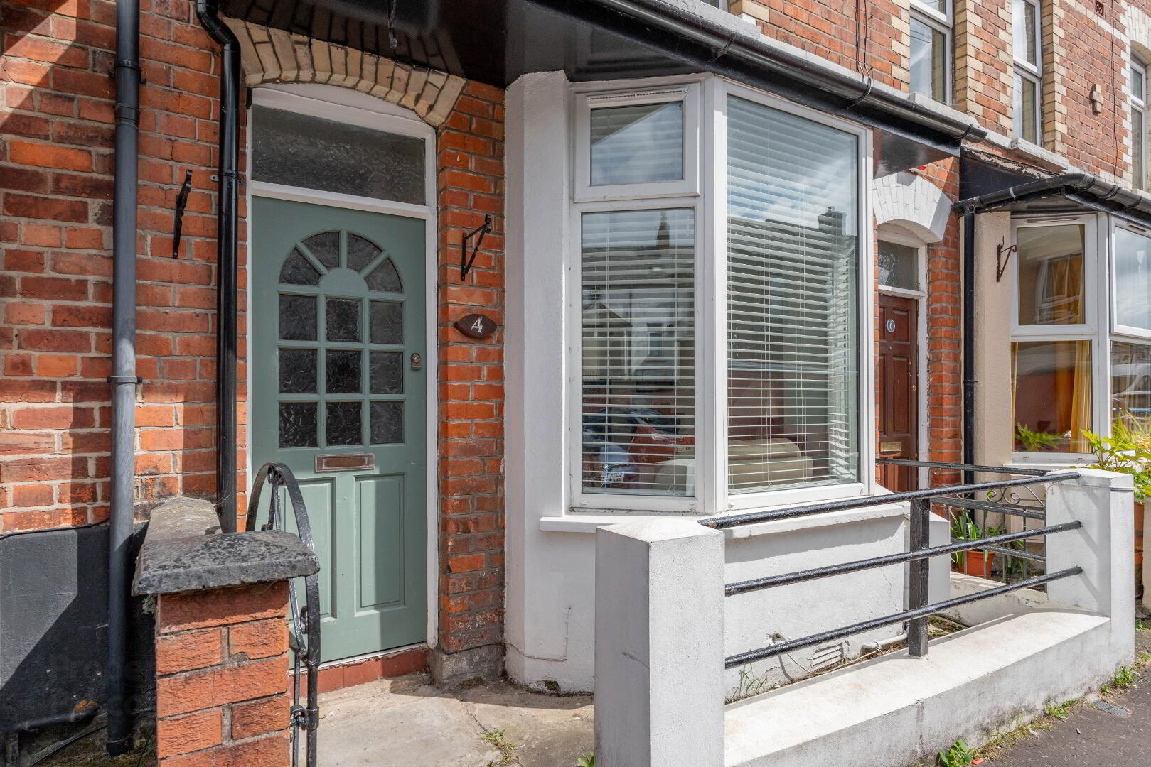 property description image