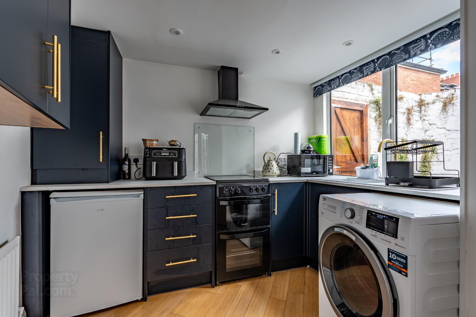 4 Derlett Street 9 of 25