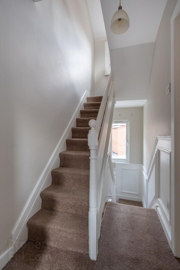 4 Derlett Street 13 of 25