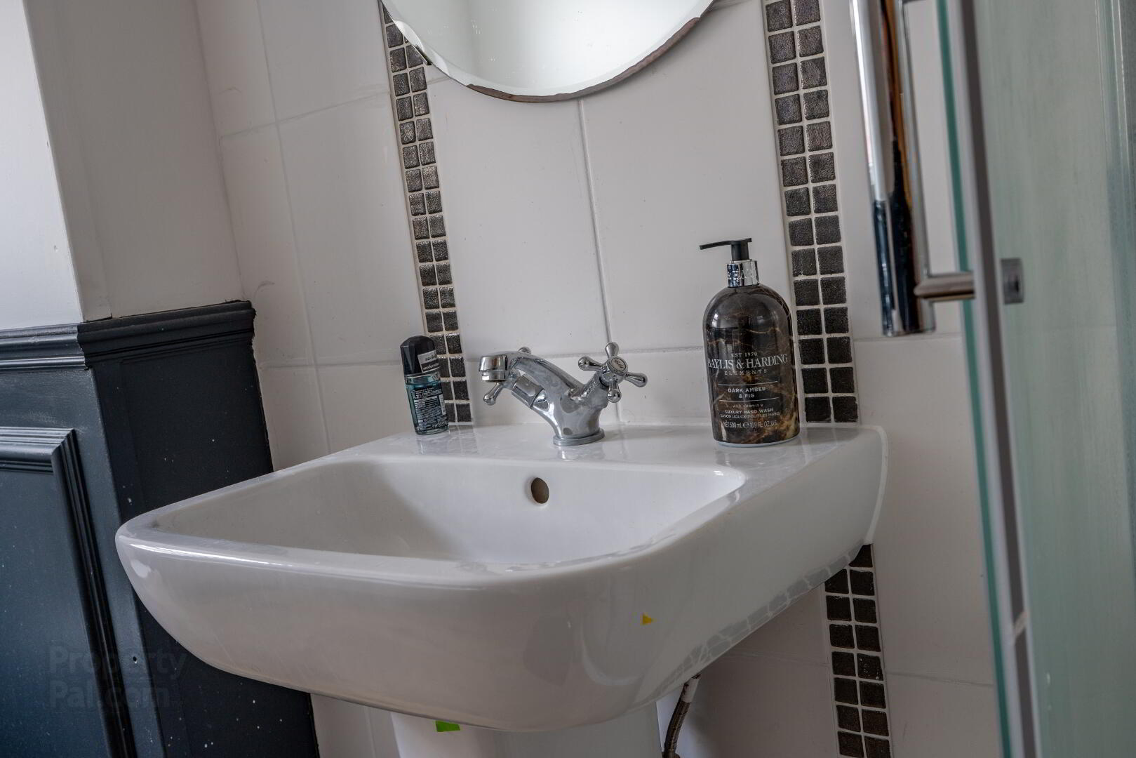 4 Derlett Street 18 of 25