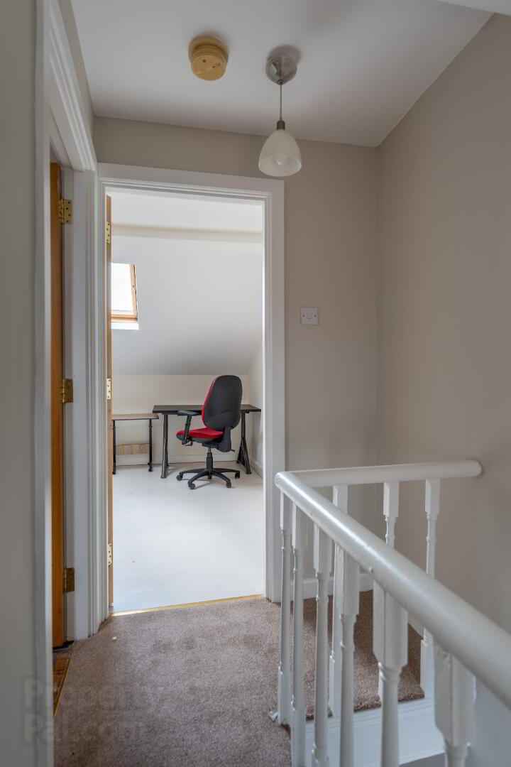4 Derlett Street 21 of 25
