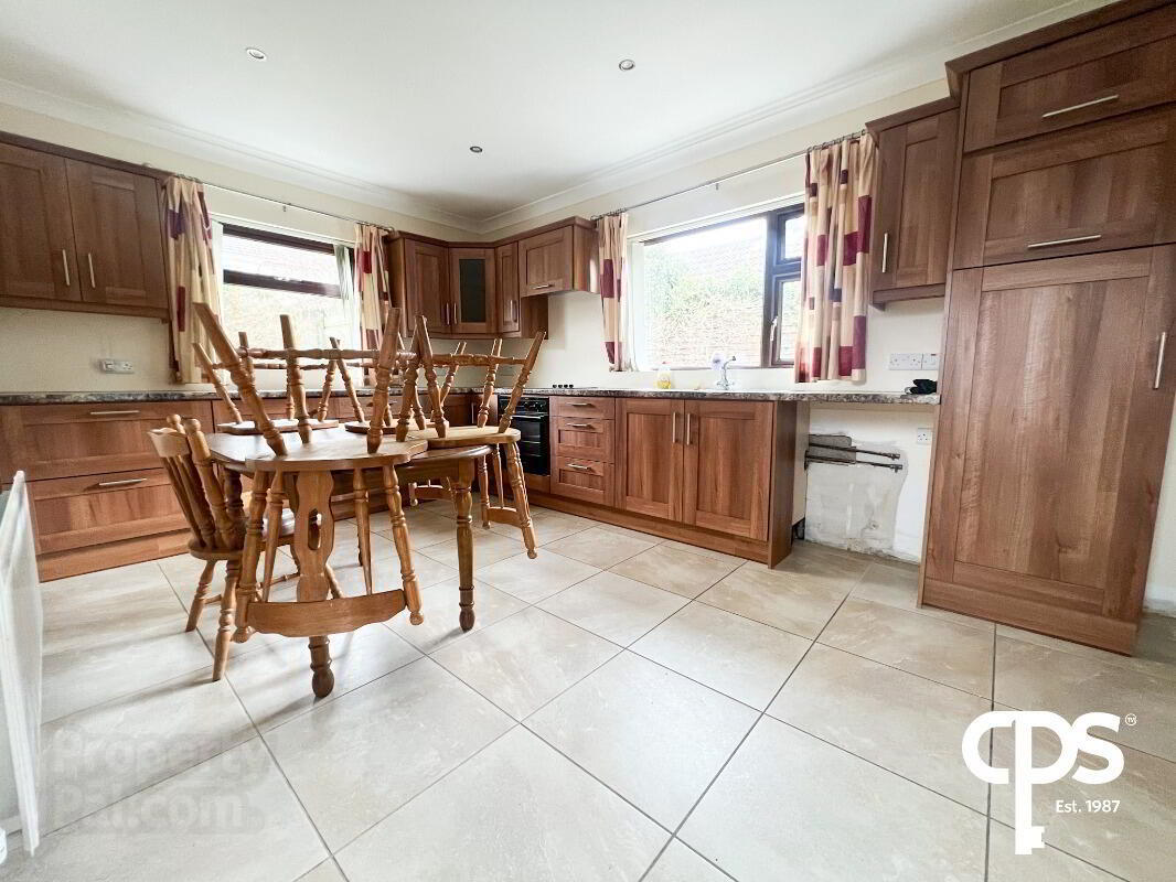20 Crossmore Green 6 of 12