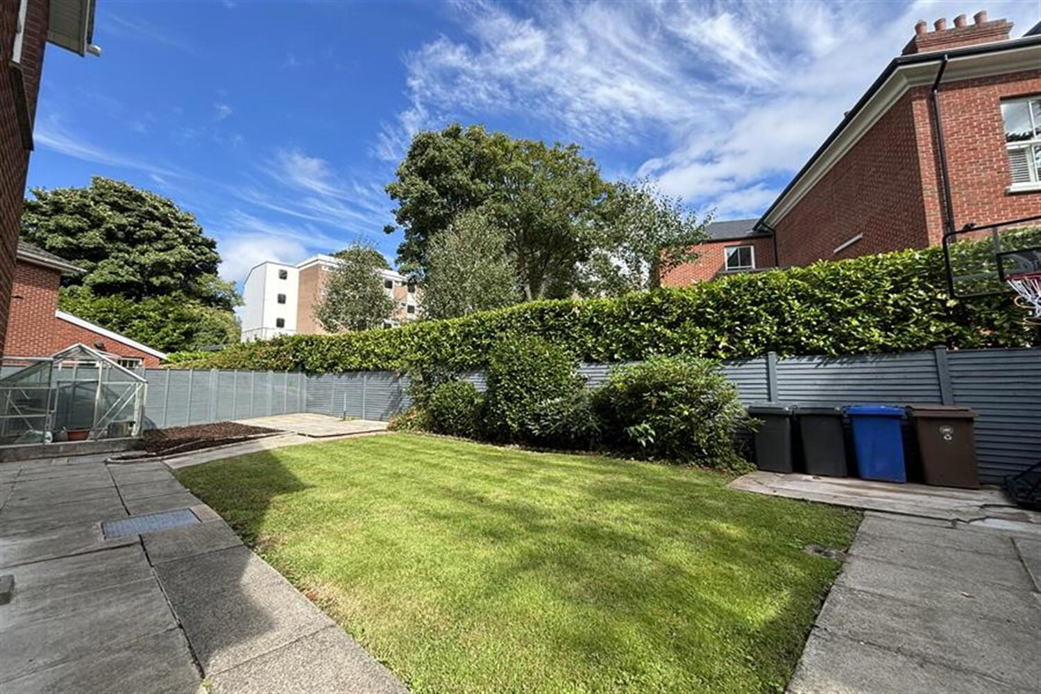 16 Notting Hill Court 26 of 26