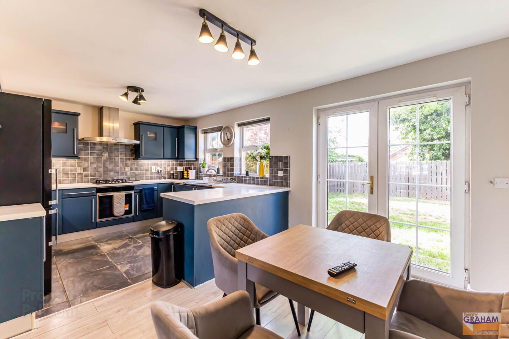 4 Whitehill Mews 15 of 28