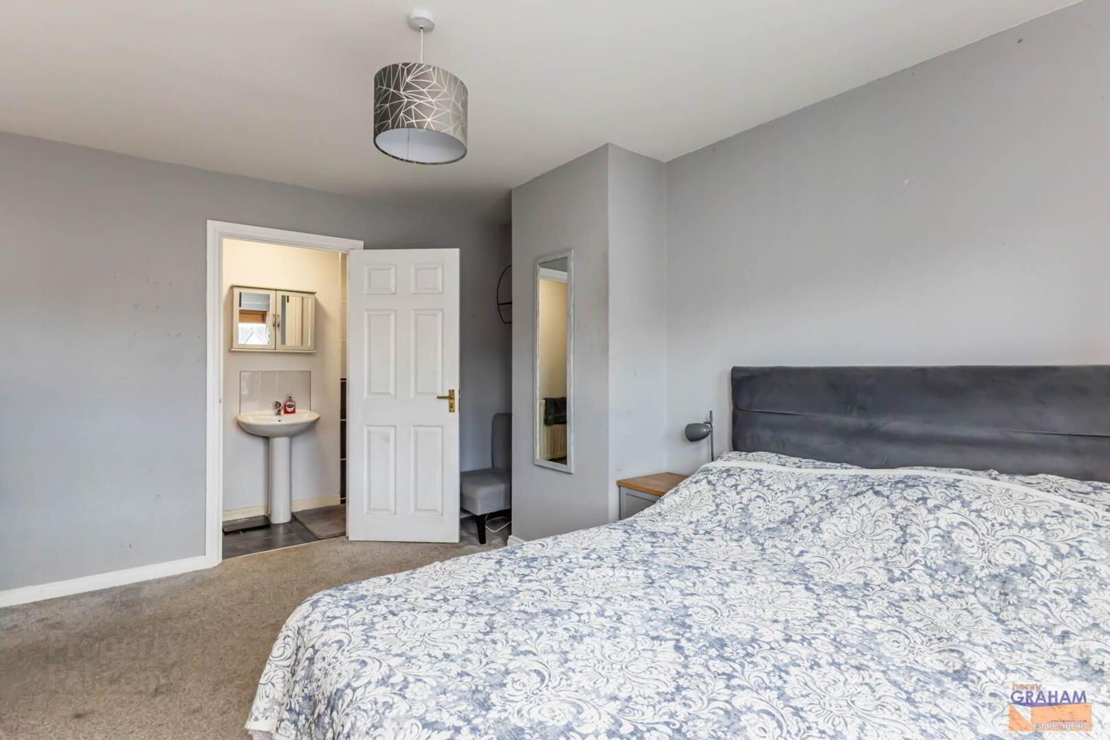 4 Whitehill Mews 19 of 28