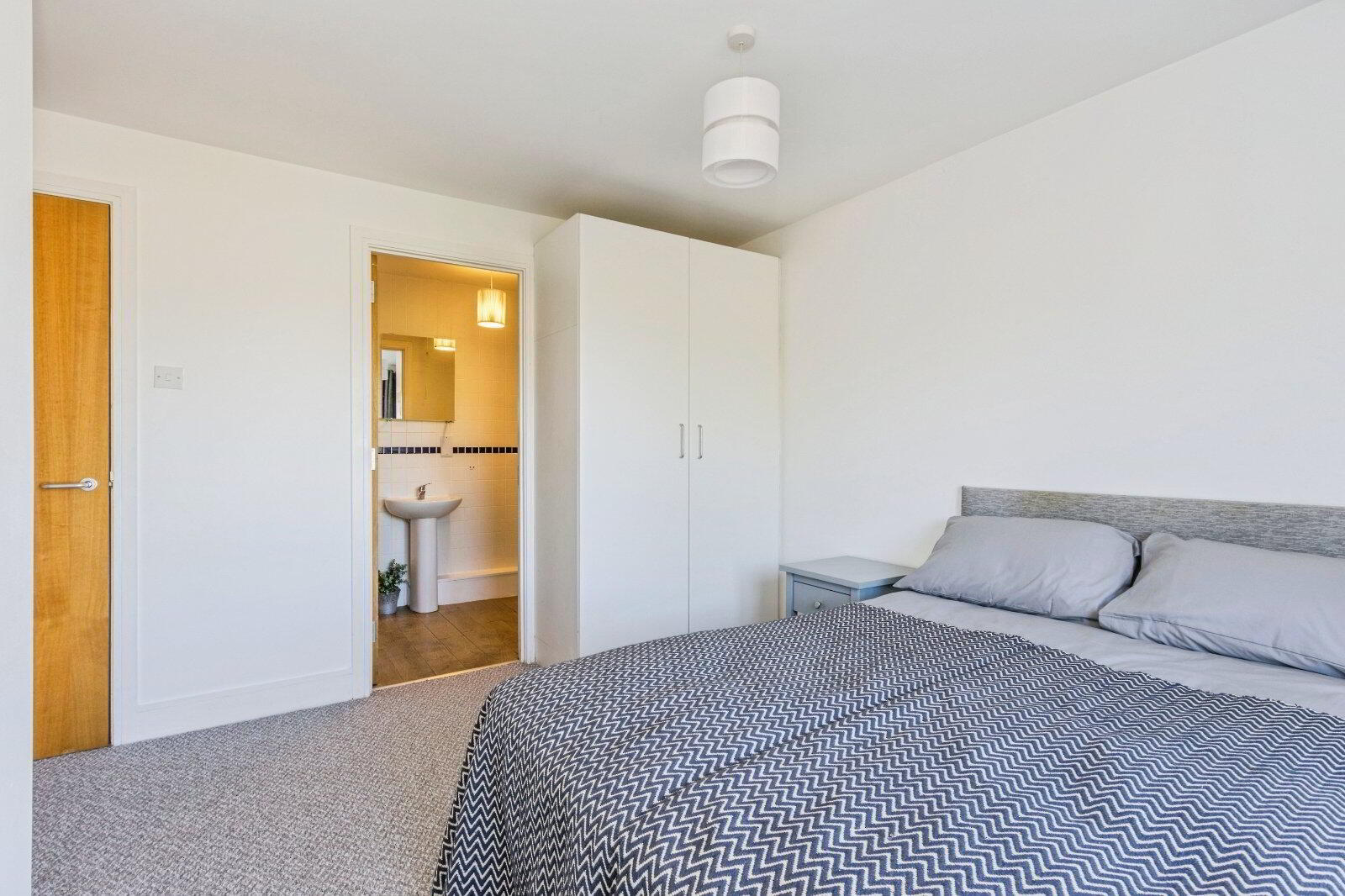 Apartment 7 South Studios 13 of 20