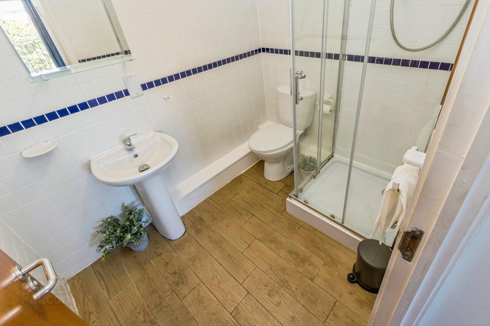 Apartment 7 South Studios 14 of 20