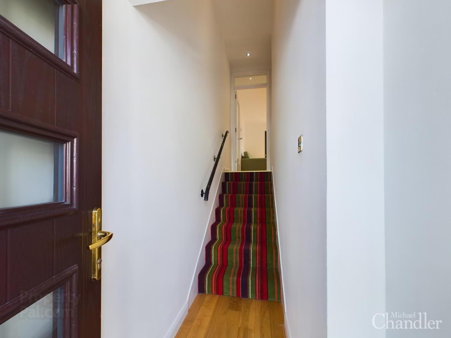 Apt, 6f Stranmillis Court 3 of 11
