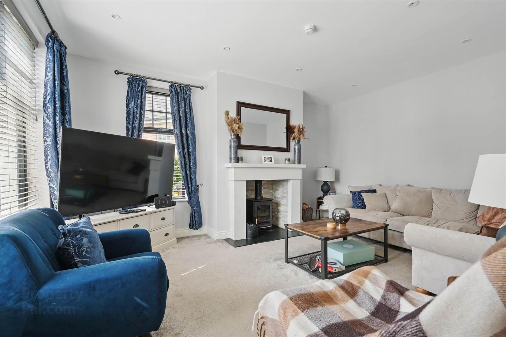 25 Lady Ishbel Avenue 3 of 18