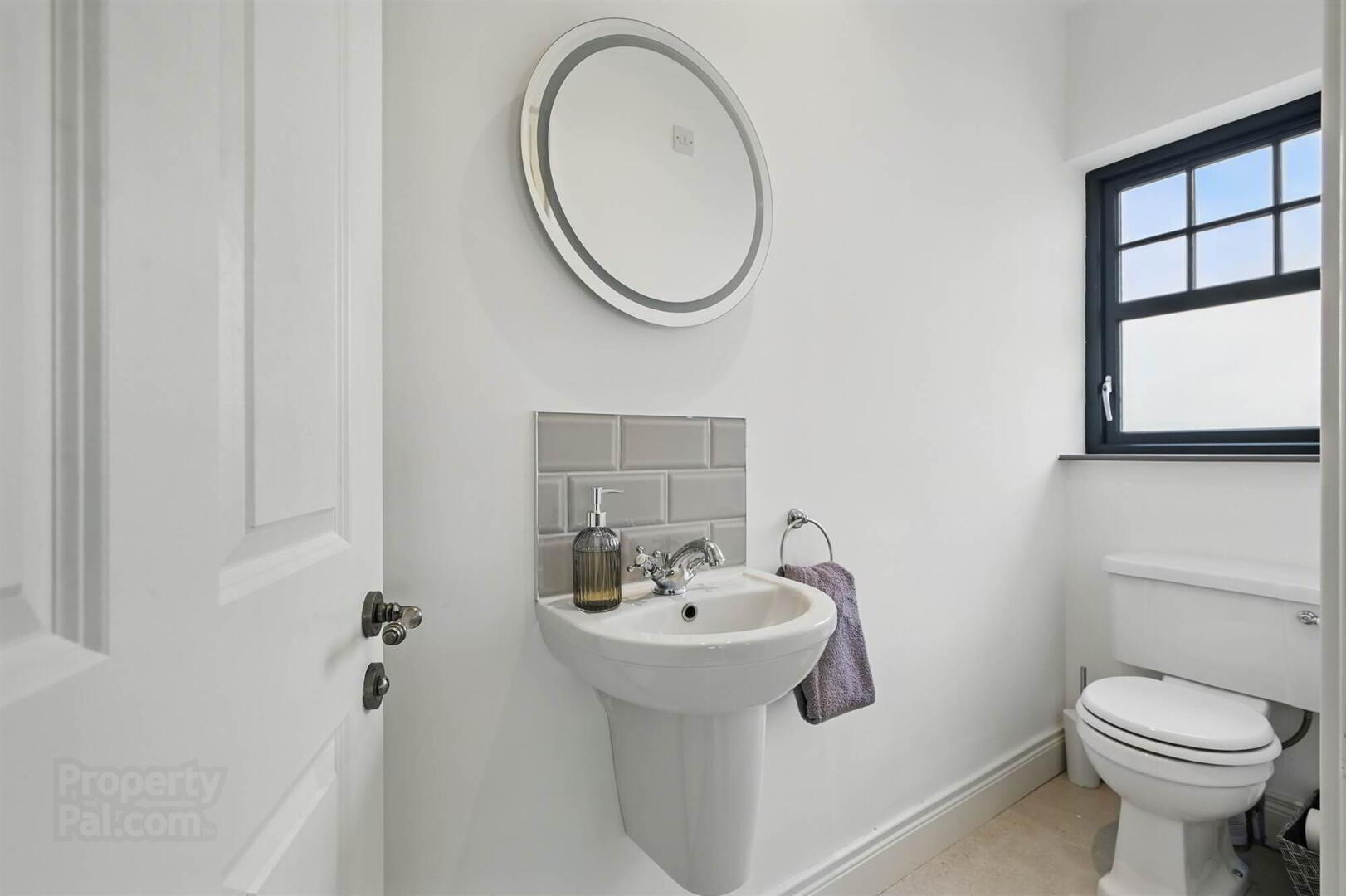 25 Lady Ishbel Avenue 9 of 18