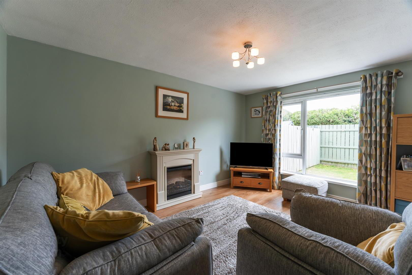 28 Lenamore Park 5 of 24