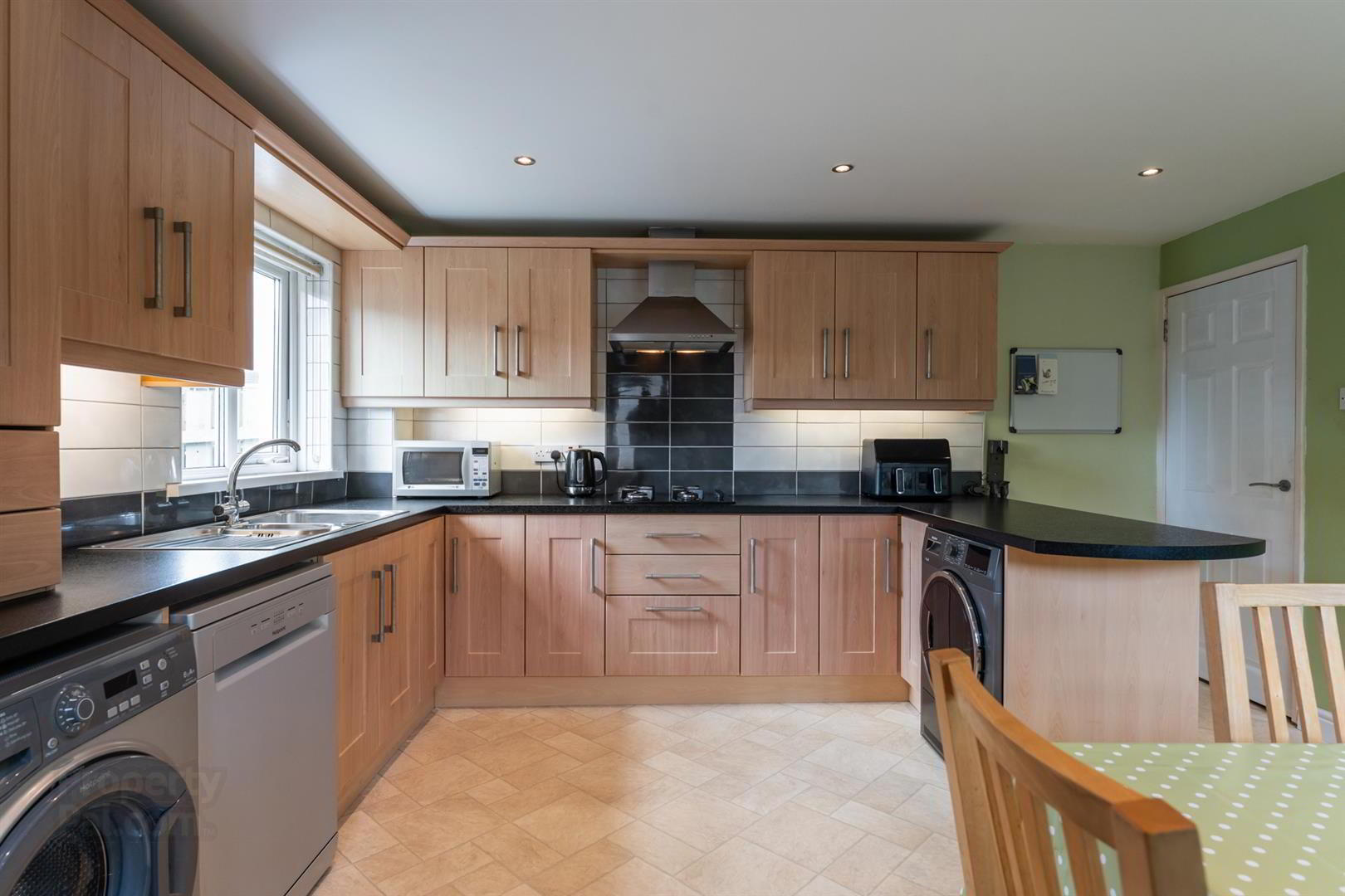 28 Lenamore Park 11 of 24