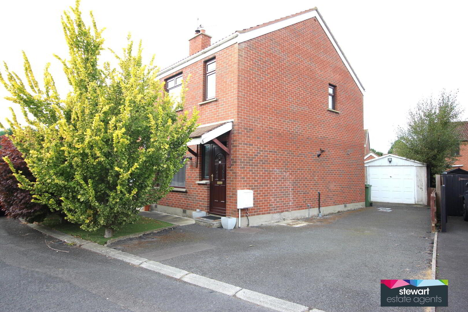 25 Claremont Avenue 1 of 13