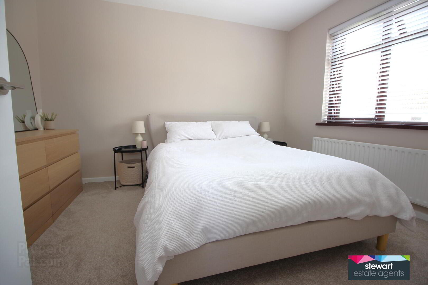 25 Claremont Avenue 8 of 13