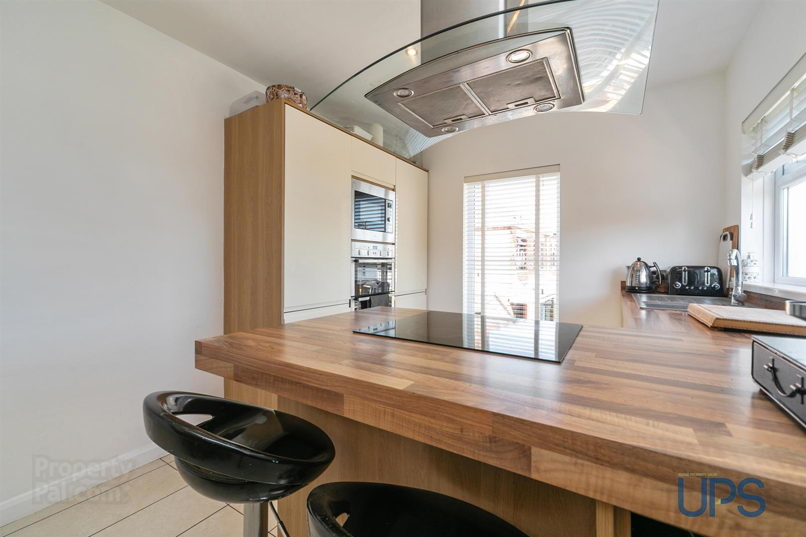 73 Upper Dunmurry Lane 8 of 36