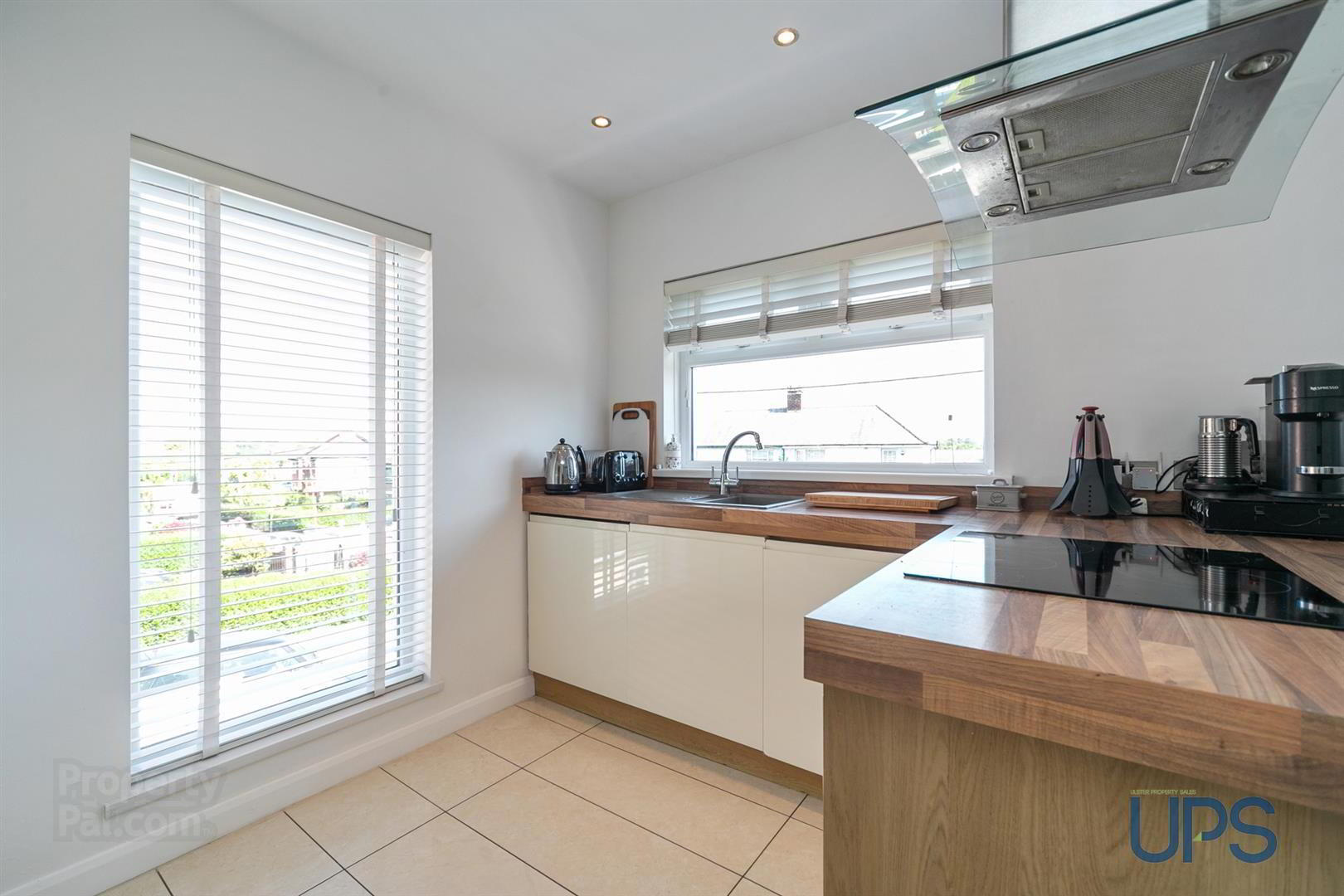 73 Upper Dunmurry Lane 10 of 36