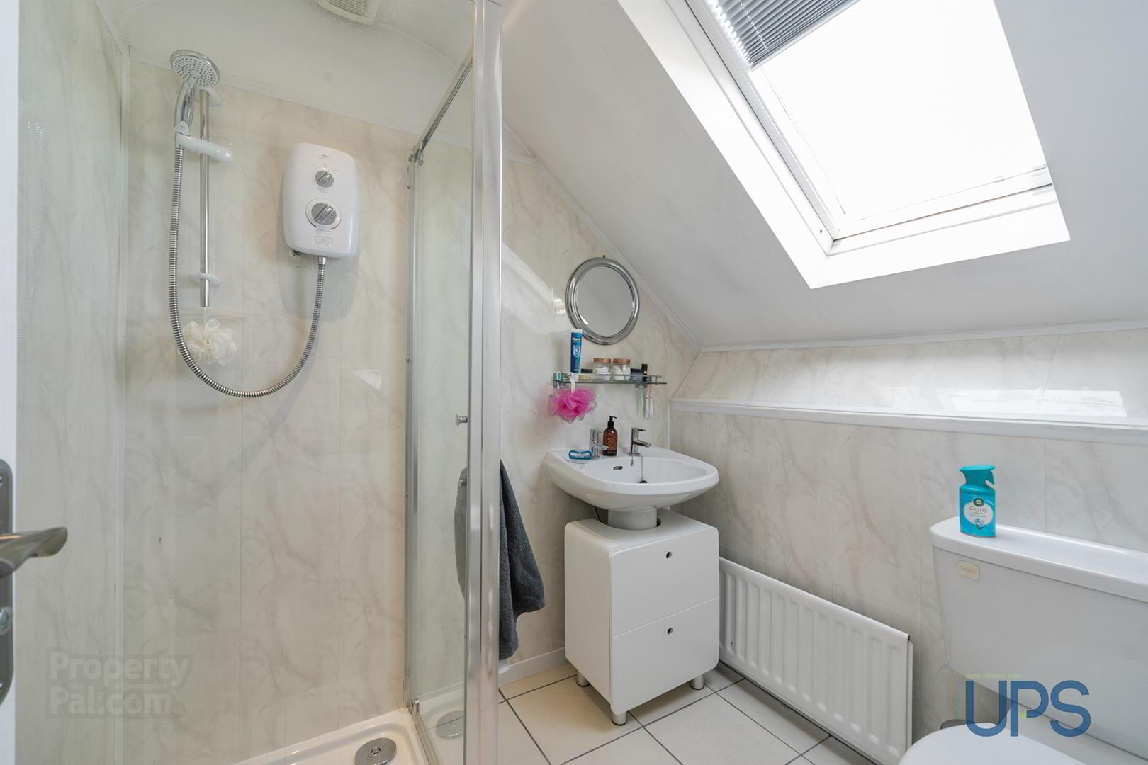 73 Upper Dunmurry Lane 24 of 36