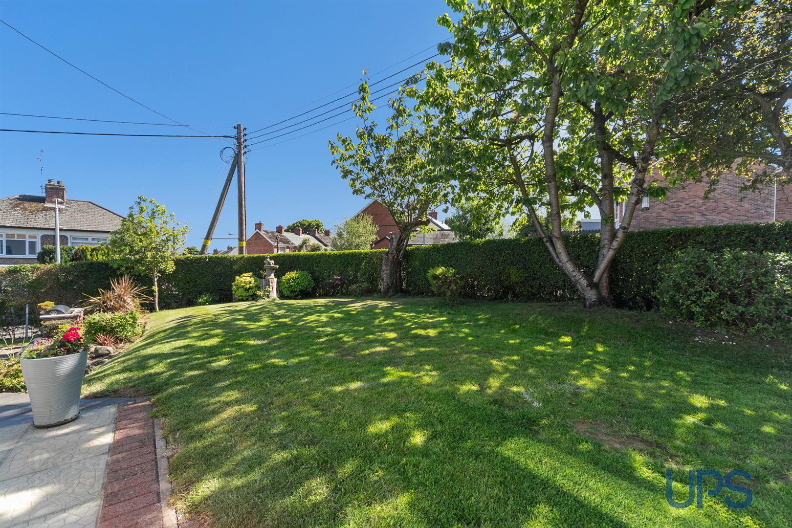 73 Upper Dunmurry Lane 28 of 36
