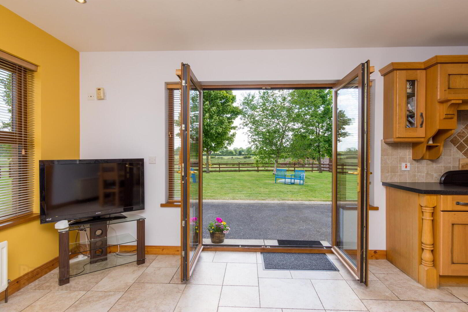 A Detached House With Stables And Field Of Approxima, 21 Lisburn Road 16 of 40
