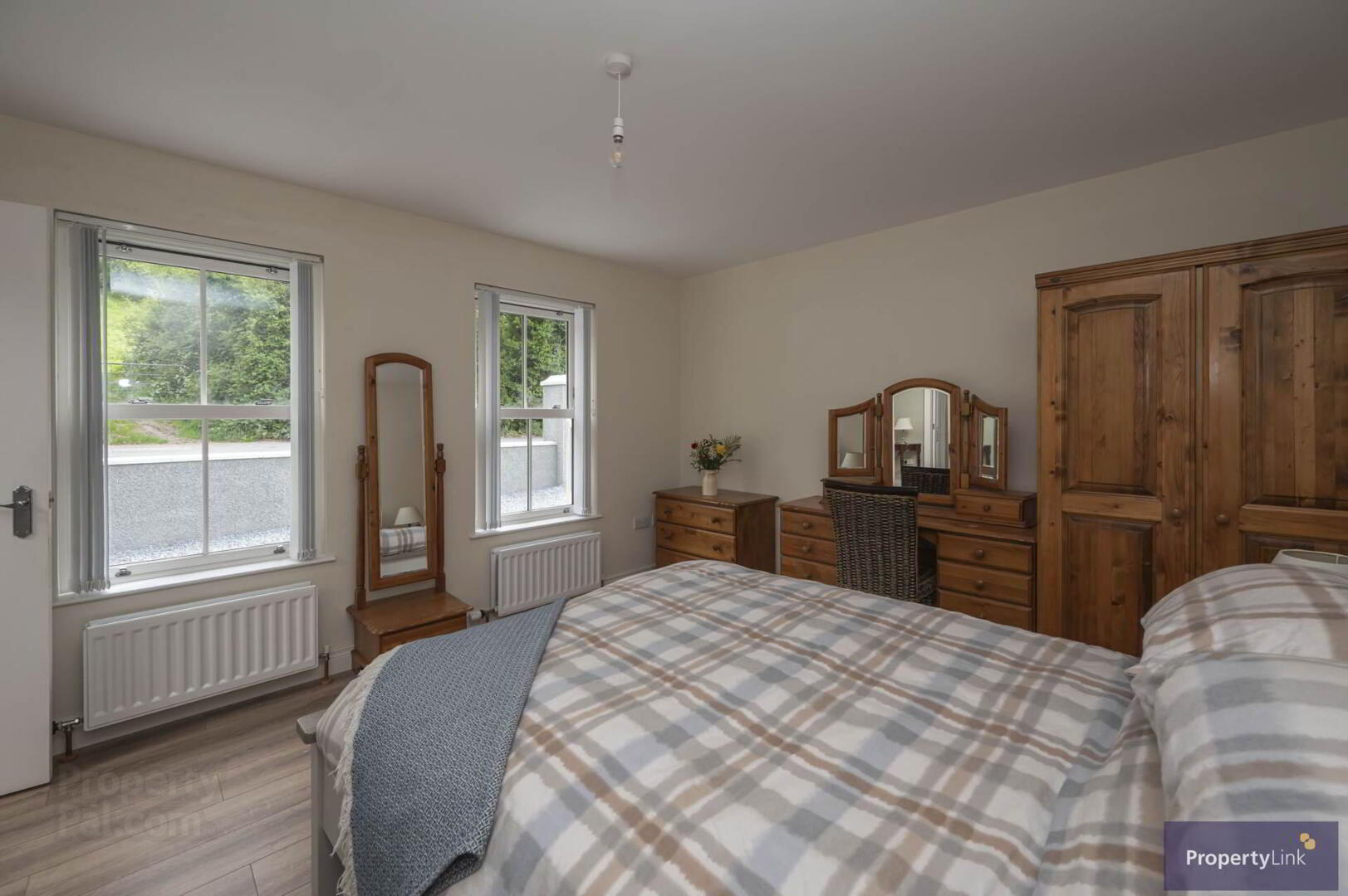 2 Edenaveys Road 16 of 34